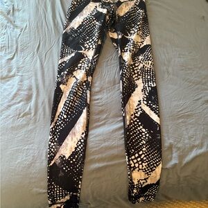 lululemon athletica Black and White Patterned Leggings